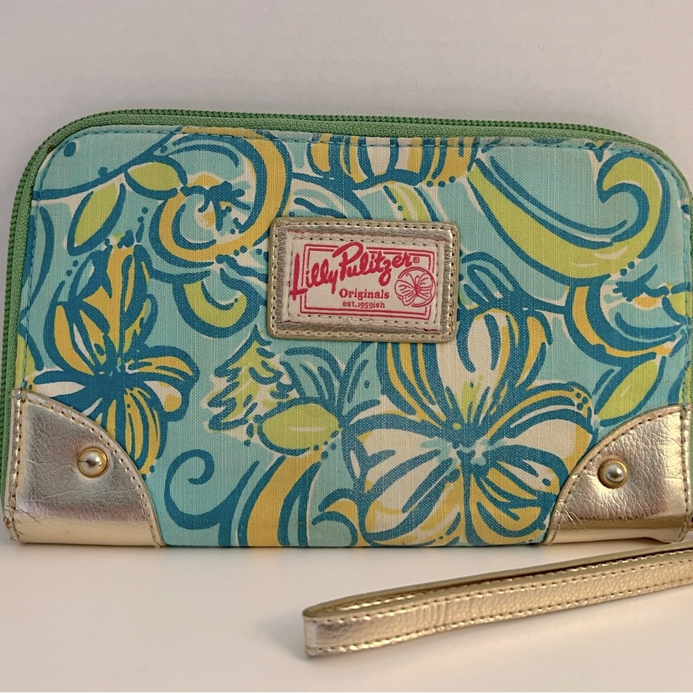 Lilly Pulitzer Originals Floral Wristlet